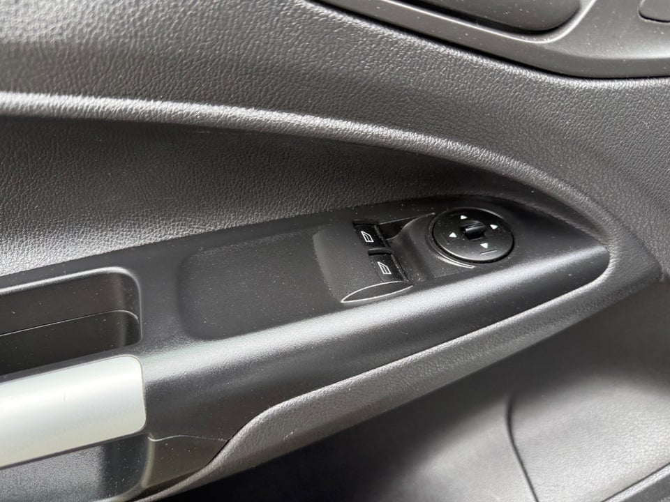 Ford Transit Connect 1,5 TDCi 100 Ambiente lang