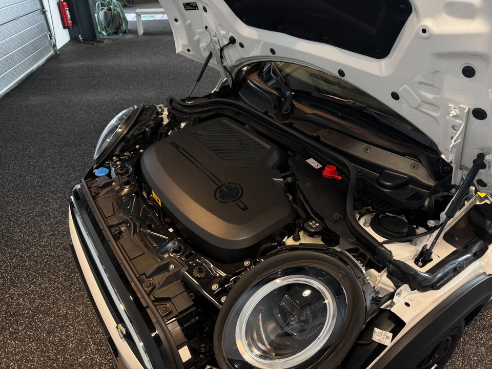 MINI Cooper SE Classic 3d