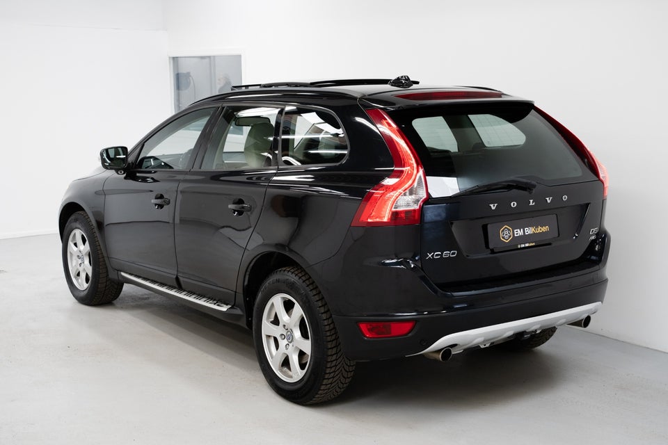 Volvo XC60 2,4 D5 215 Summum aut. AWD 5d