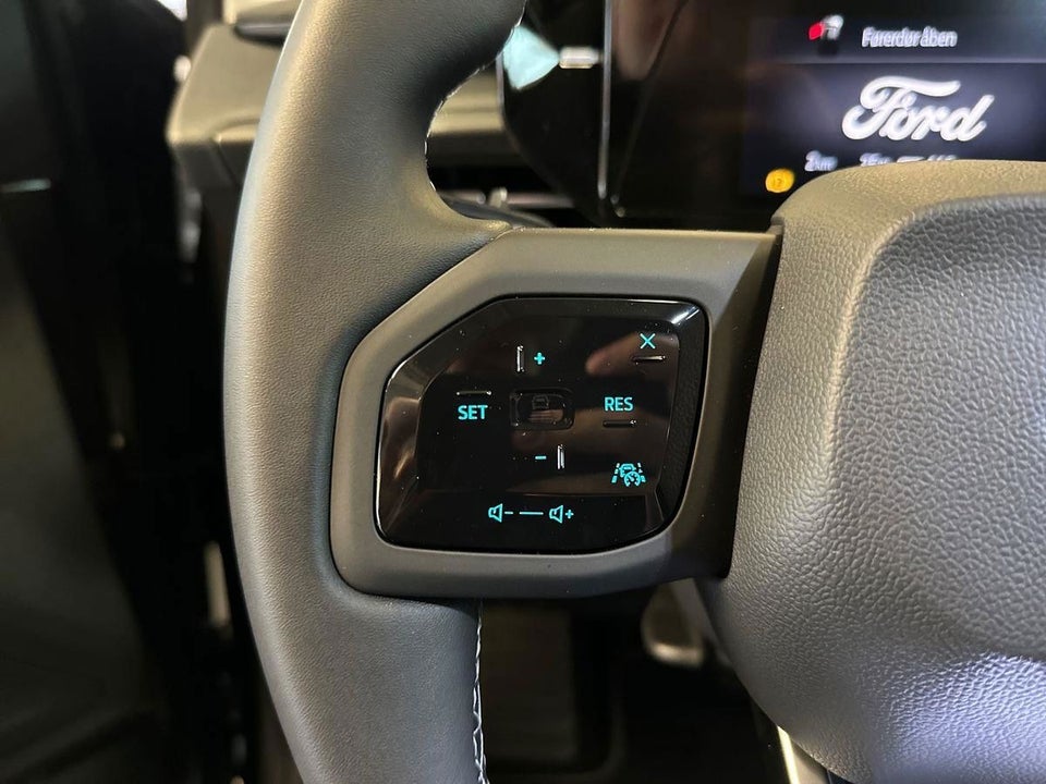 Ford Explorer 82 Select Extended Range 5d