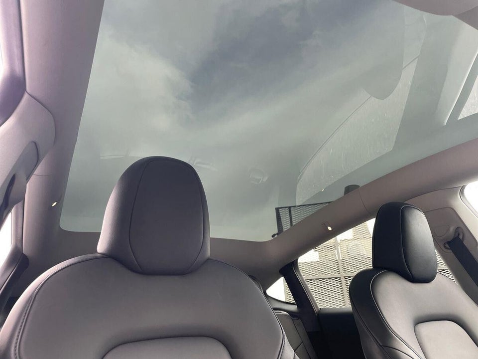 Tesla Model Y Long Range AWD 5d
