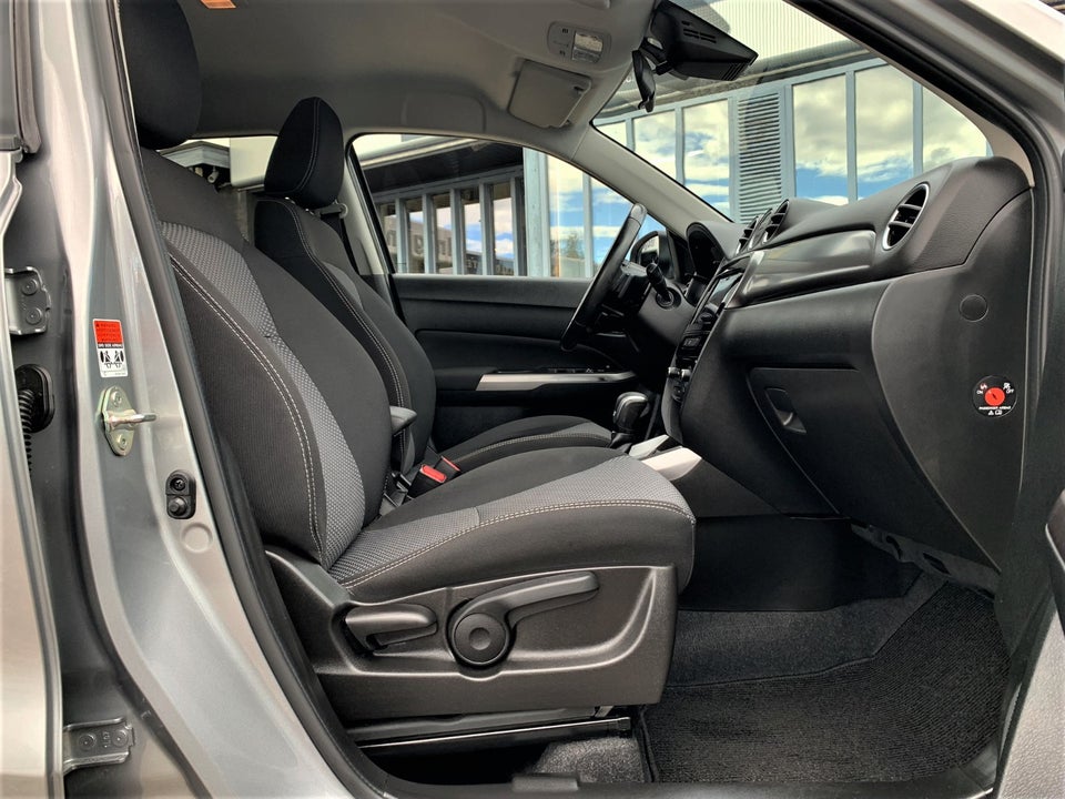 Suzuki Vitara 1,5 S-Hybrid Active AGS 5d