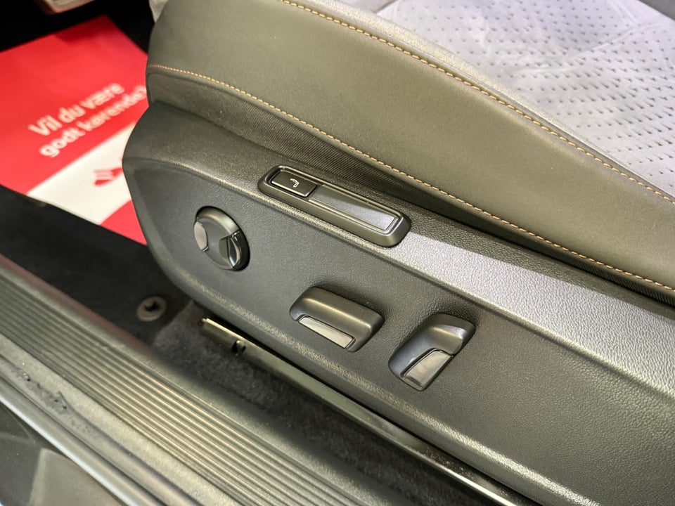 Cupra Born 77 e-Boost Dinamica Pack High 5d