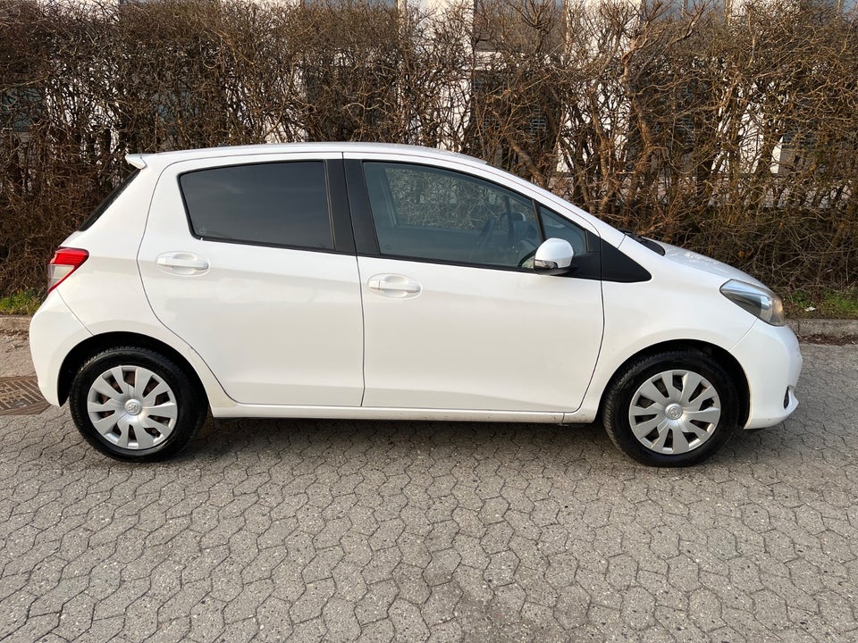 Toyota Yaris 1,0 VVT-i T2 Touch 5d