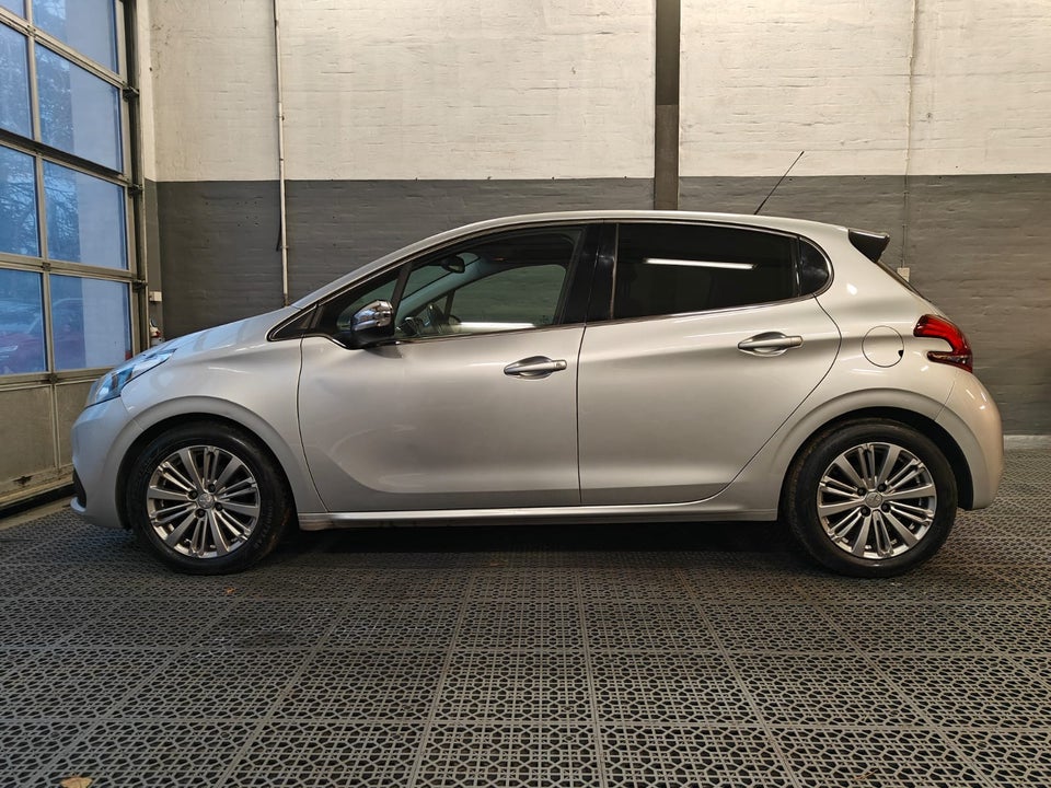Peugeot 208 1,6 BlueHDi 100 Allure 5d
