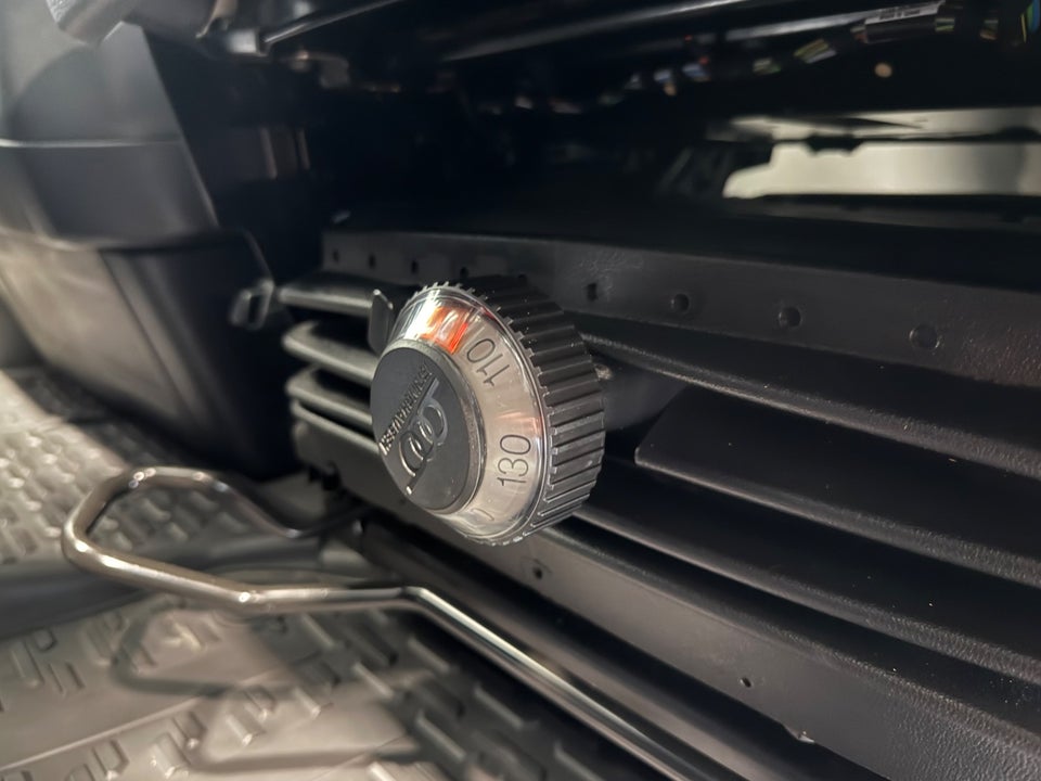 VW Crafter 35 2,0 TDi 140 Kassevogn L3H2 aut.