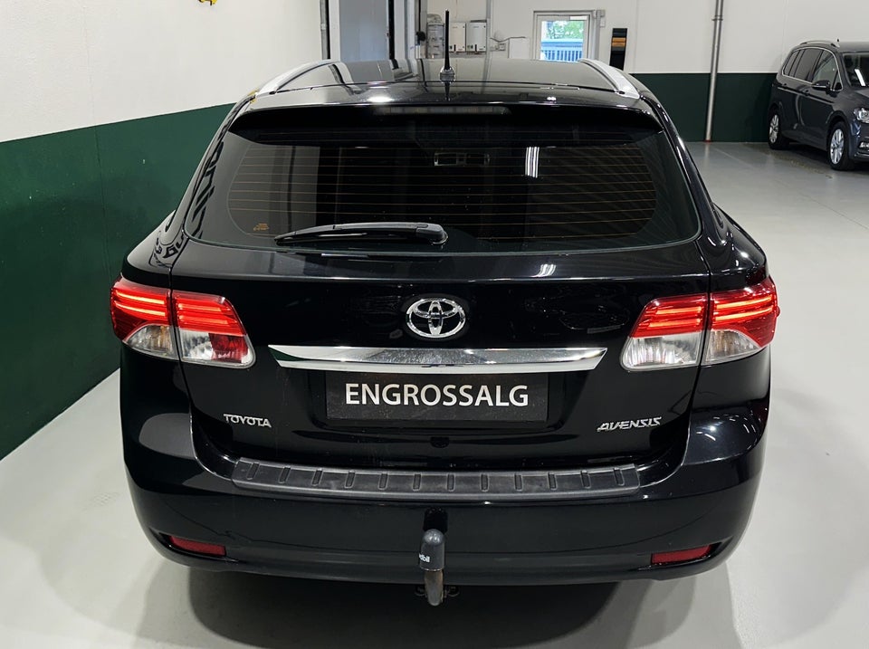 Toyota Avensis 2,0 D-4D T1 stc. 5d
