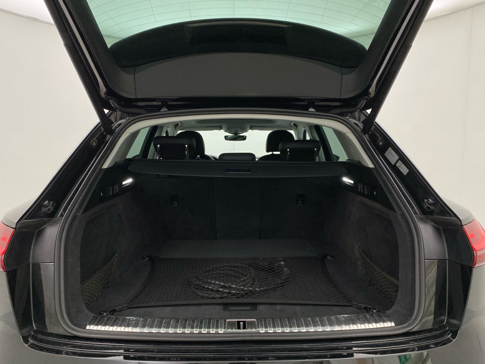 Audi e-tron 50 quattro 5d