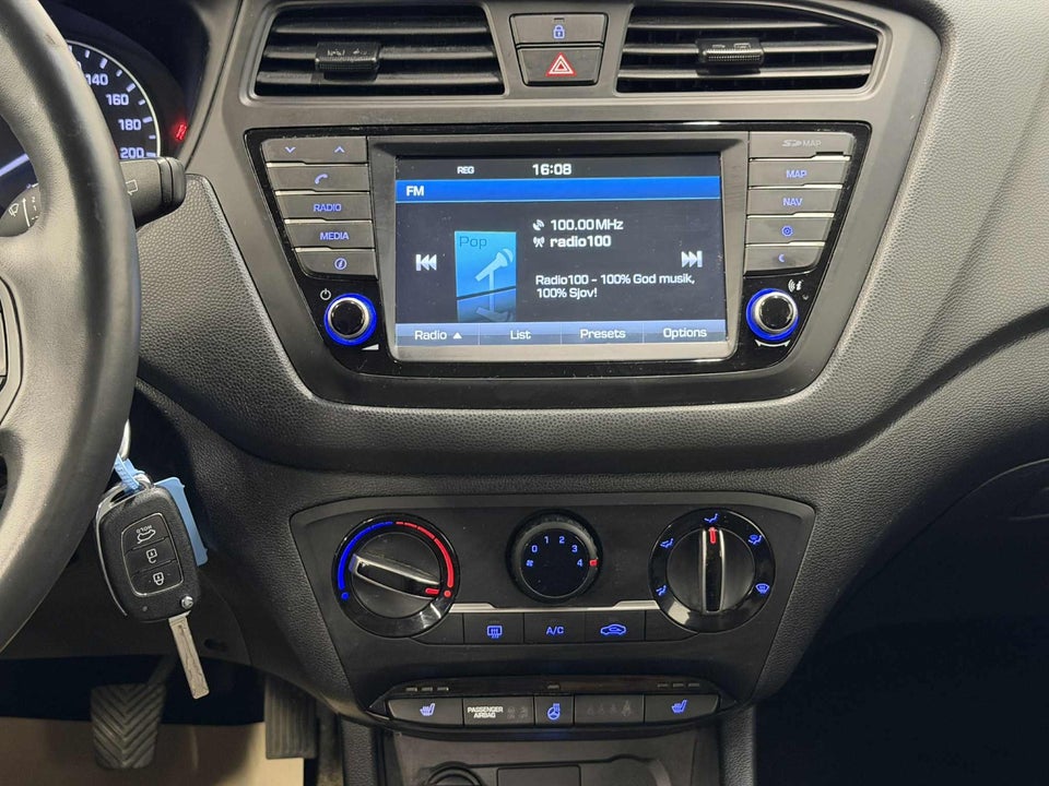 Hyundai i20 1,25 Trend 5d