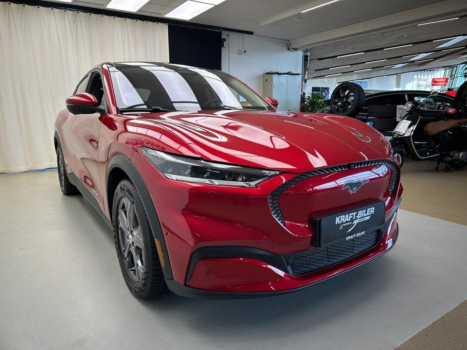 Ford Mustang Mach-E 75 Premium Standard Range 5d