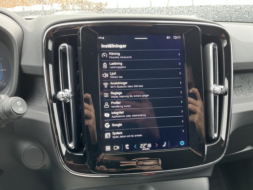 Volvo EX40 Extended Range Plus 5d