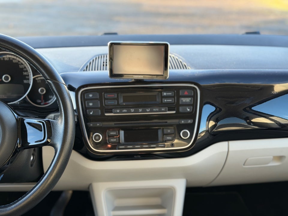 VW e-Up! High Up! 5d