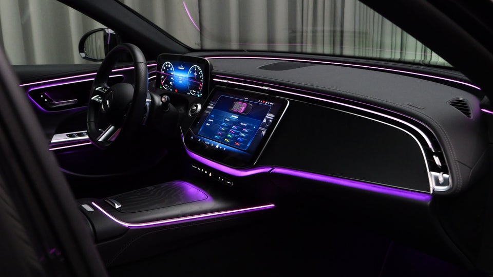 Mercedes E300 de 2,0 AMG Line stc. aut. 4Matic 5d