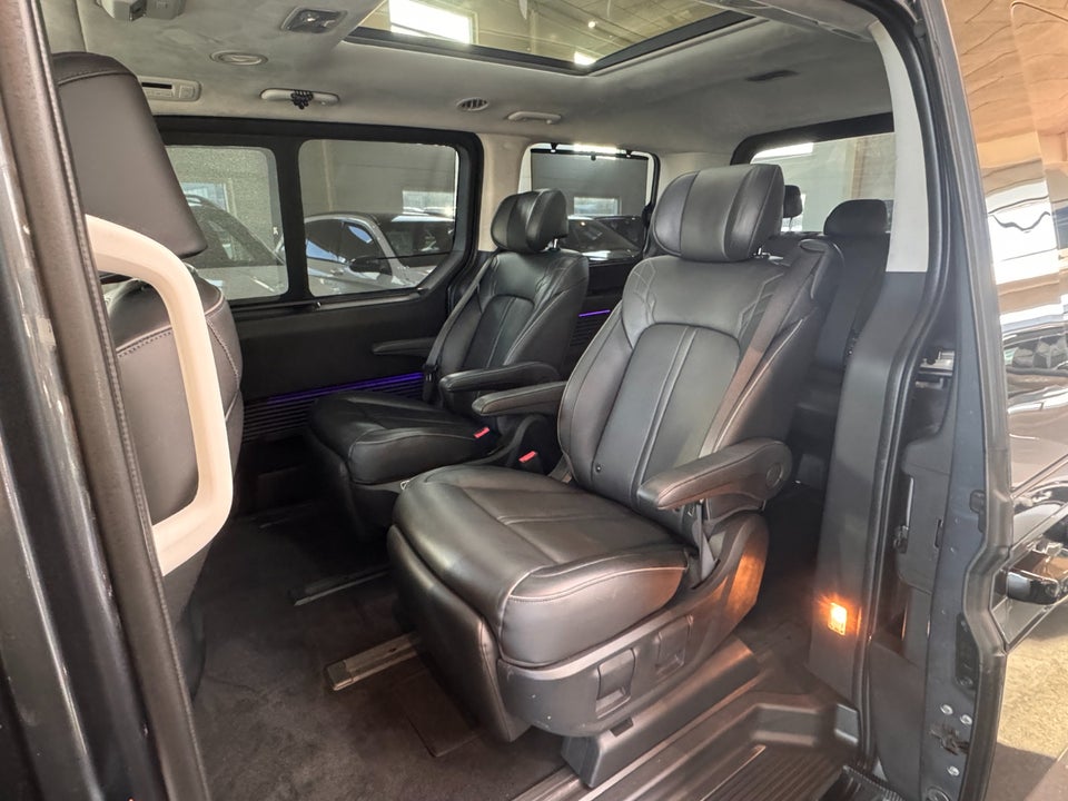 Hyundai Staria 2,2 CRDi Signature aut. AWD 5d