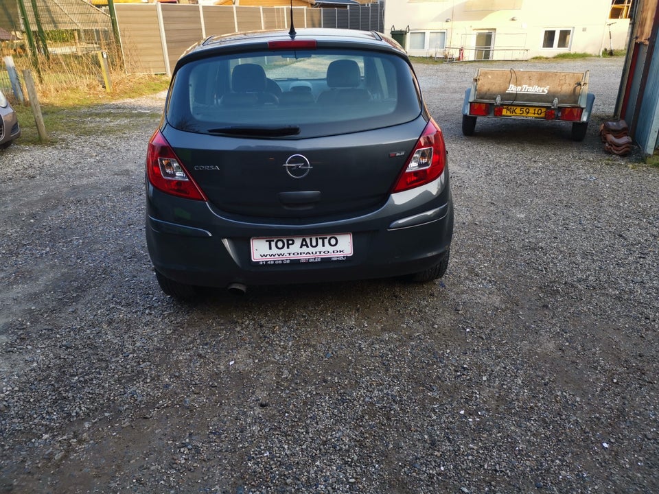 Opel Corsa 1,4 16V Cosmo 5d