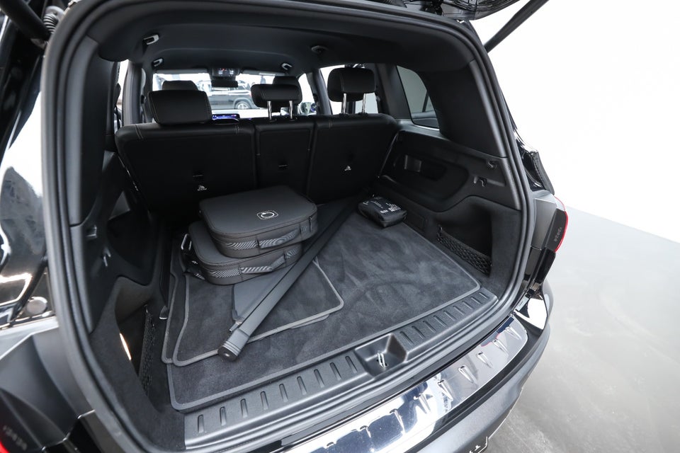 Mercedes EQB350 Progressive Advance Plus 4Matic 5d