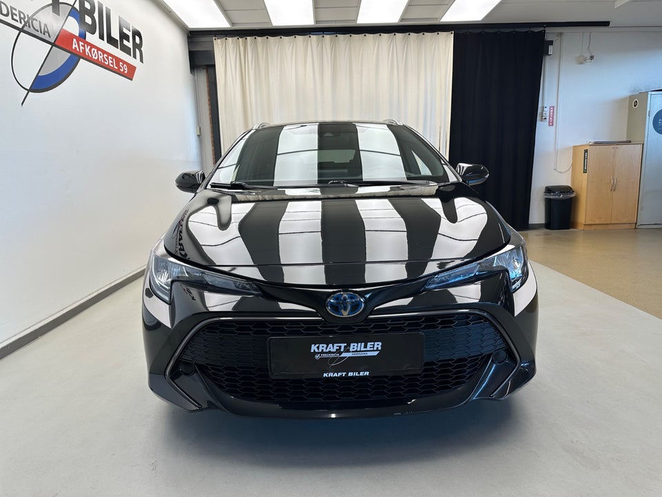 Toyota Corolla 1,8 Hybrid Active Smart Touring Sports MDS 5d
