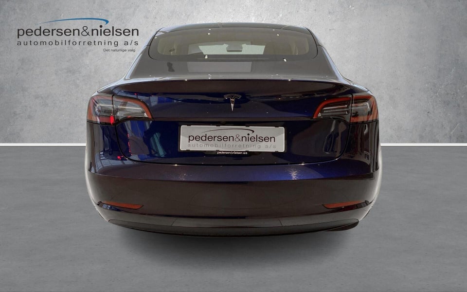 Tesla Model 3 RWD 4d