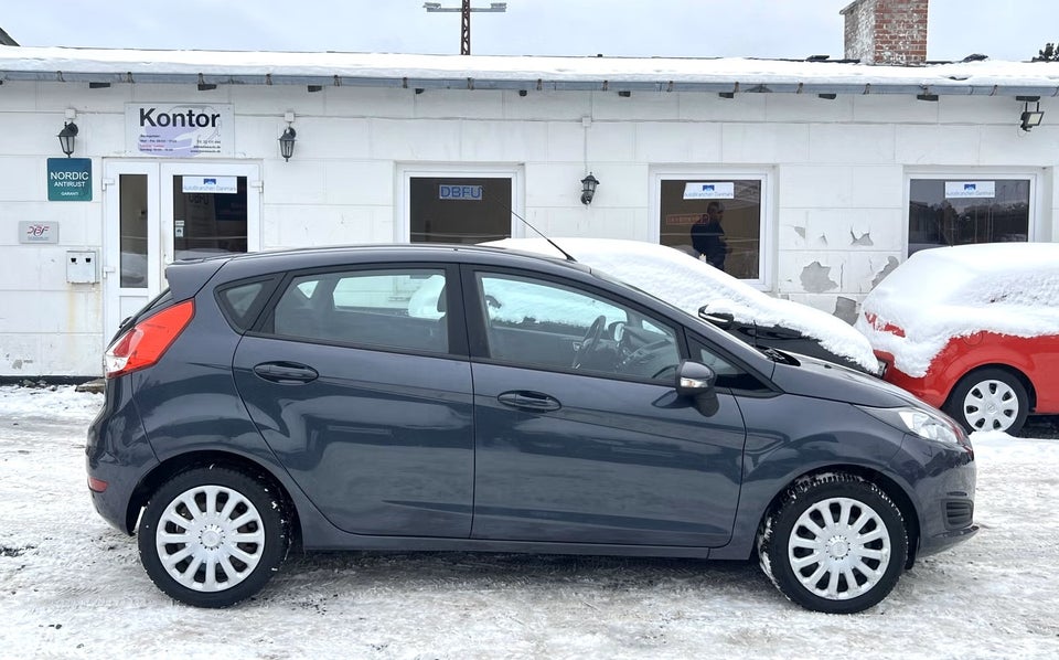 Ford Fiesta 1,0 SCTi 100 Titanium 5d
