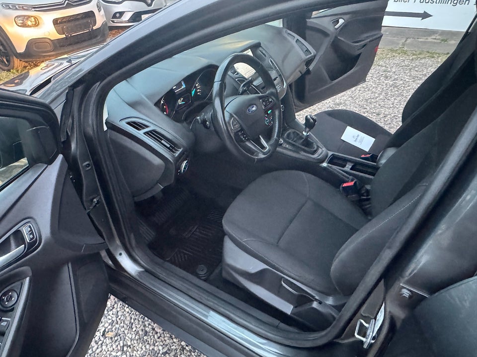 Ford Focus 1,0 SCTi 100 Titanium stc. 5d