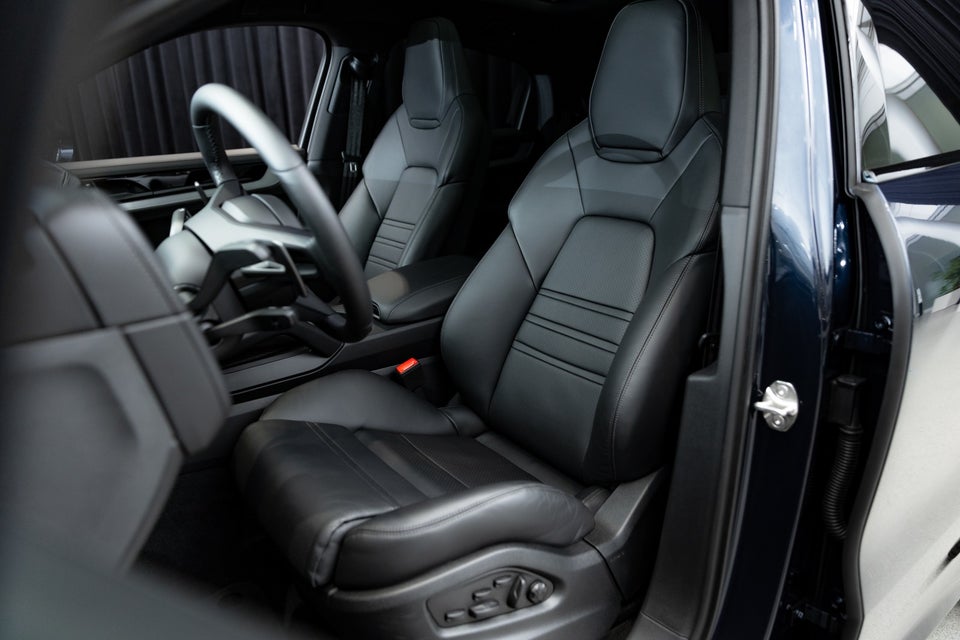 Porsche Cayenne 3,0 E-Hybrid Coupé Tiptr. 5d