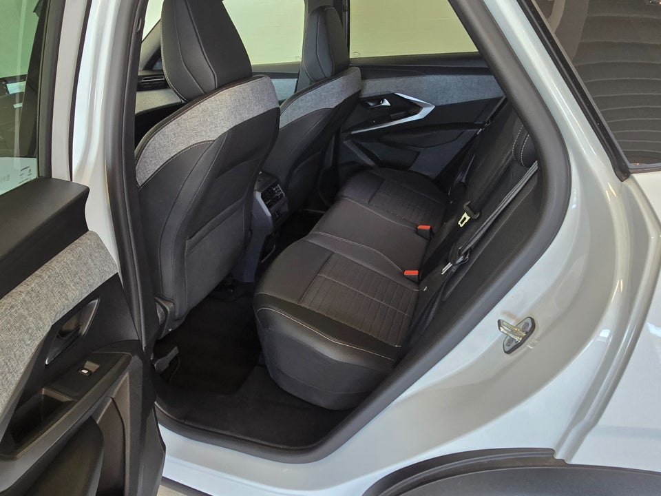 Peugeot e-3008 77 Allure 5d