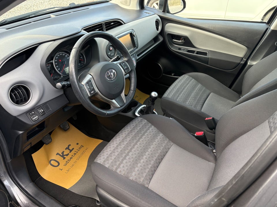 Toyota Yaris 1,0 VVT-i T2 5d