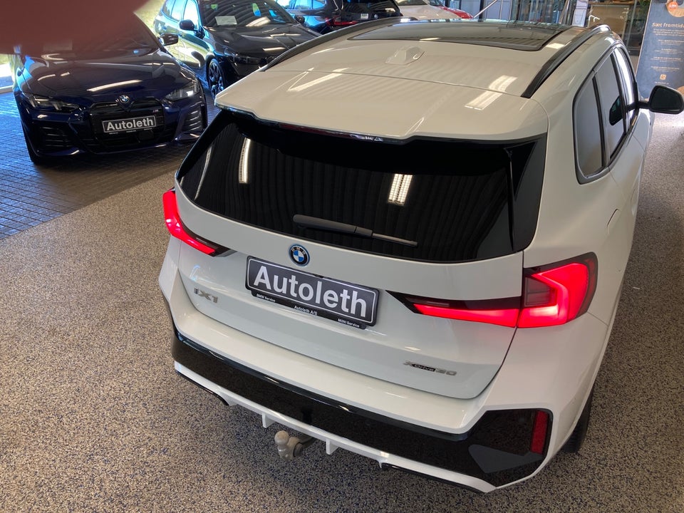 BMW iX1 xDrive30 M-Sport 5d