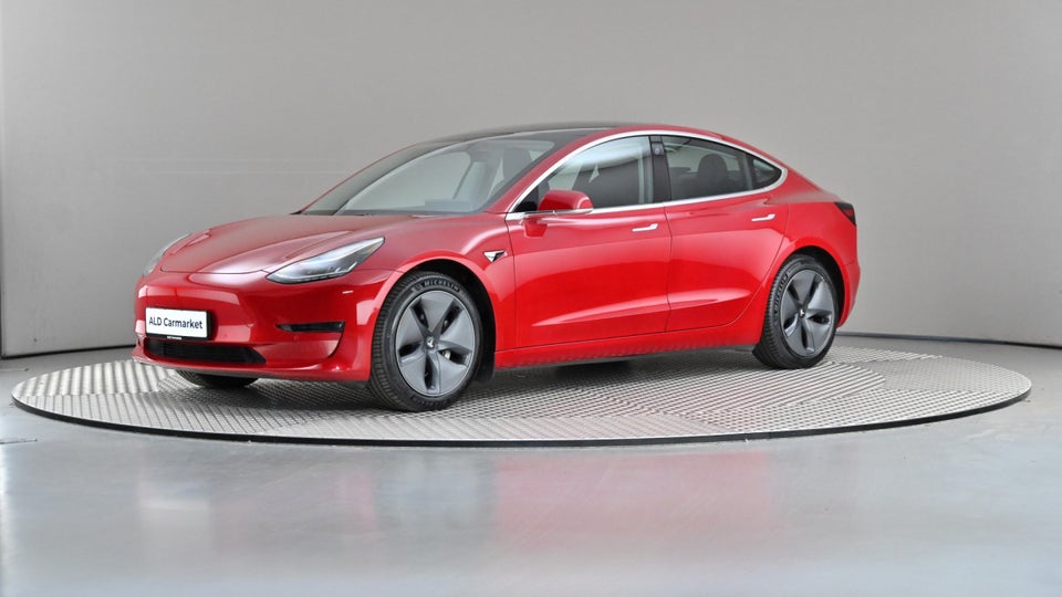 Tesla Model 3 Long Range AWD 4d