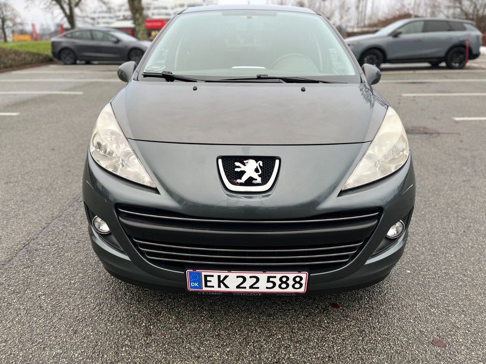 Peugeot 207 1,6 HDi 92 Active 5d