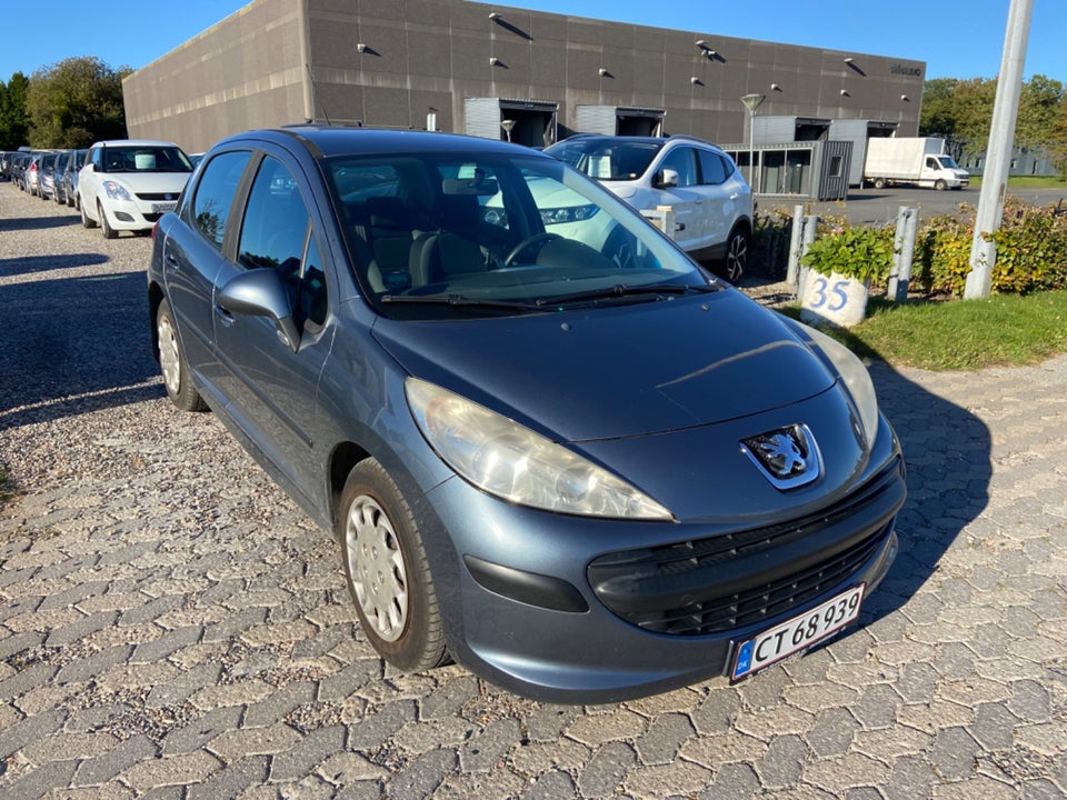 Peugeot 207 1,4 XR 5d