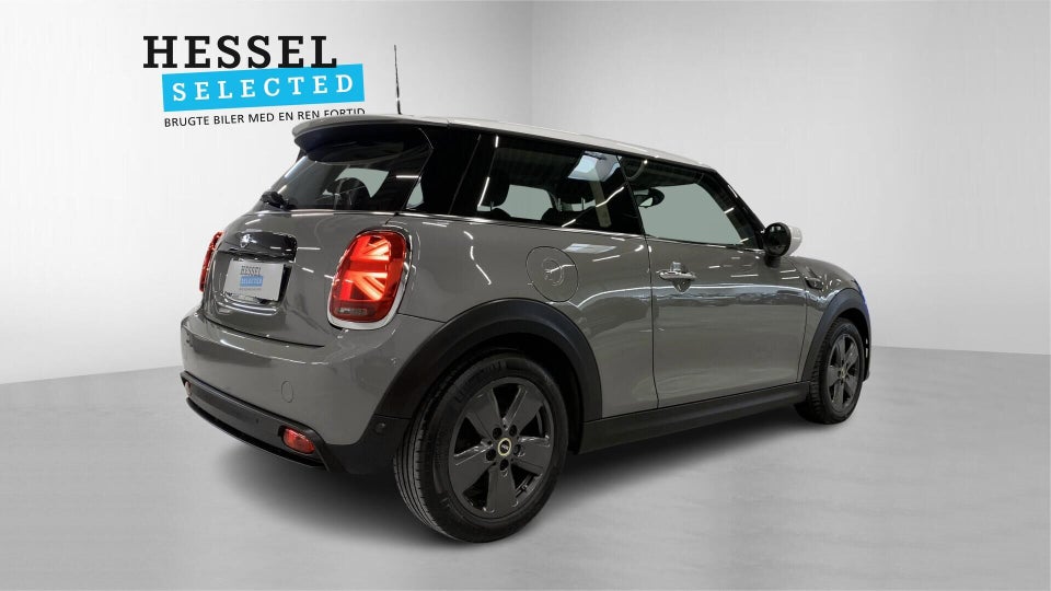 MINI Cooper SE Essential 3d