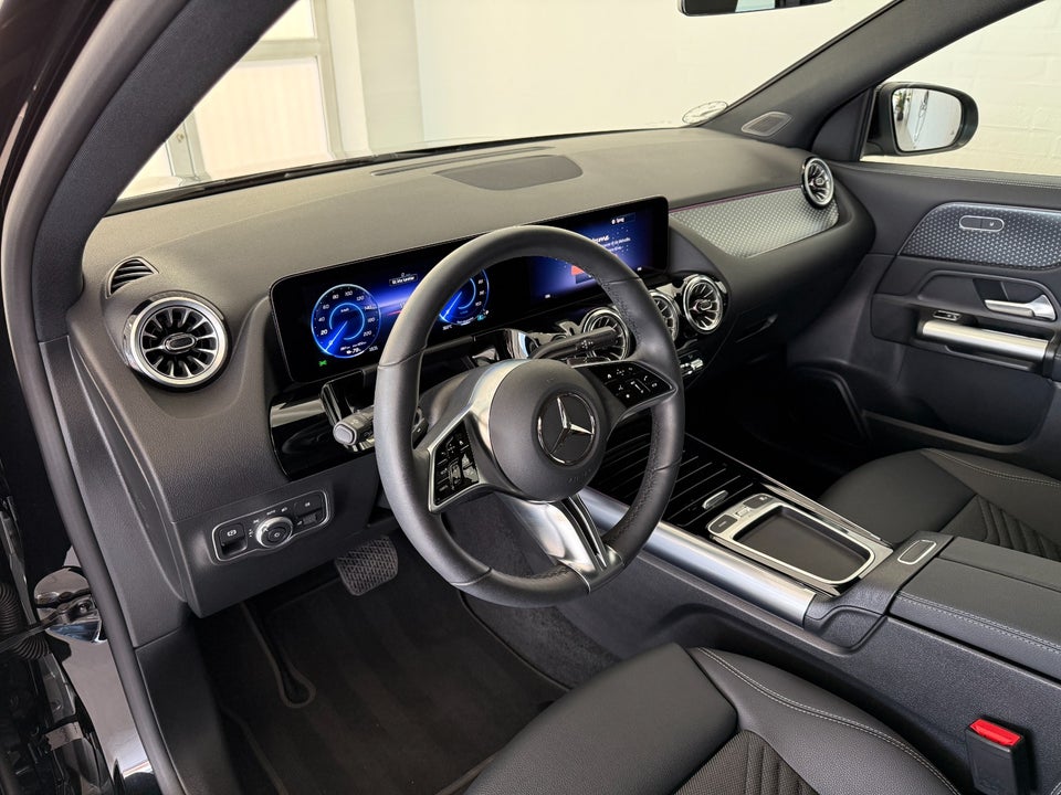 Mercedes EQA250 Progressive 5d