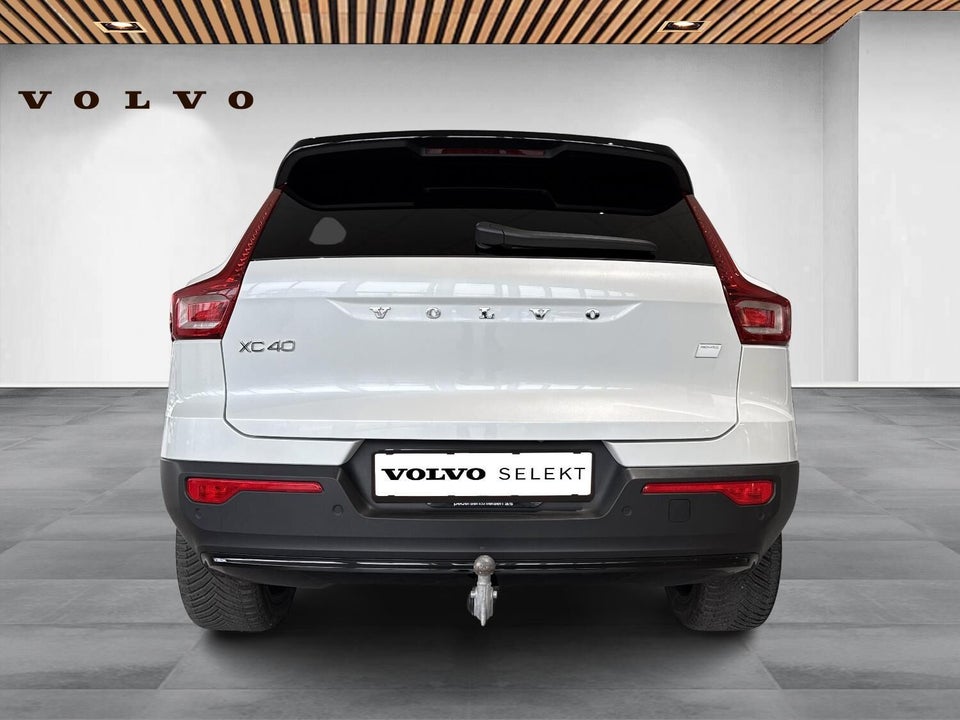 Volvo XC40 ReCharge Extended Range Plus 5d