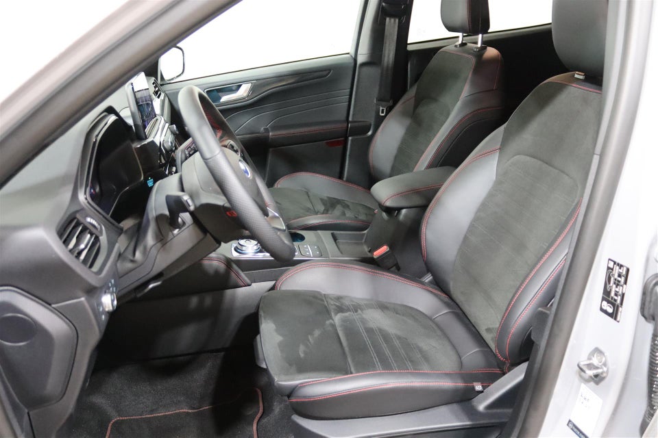 Ford Kuga 2,5 PHEV Graphite Tech CVT 5d