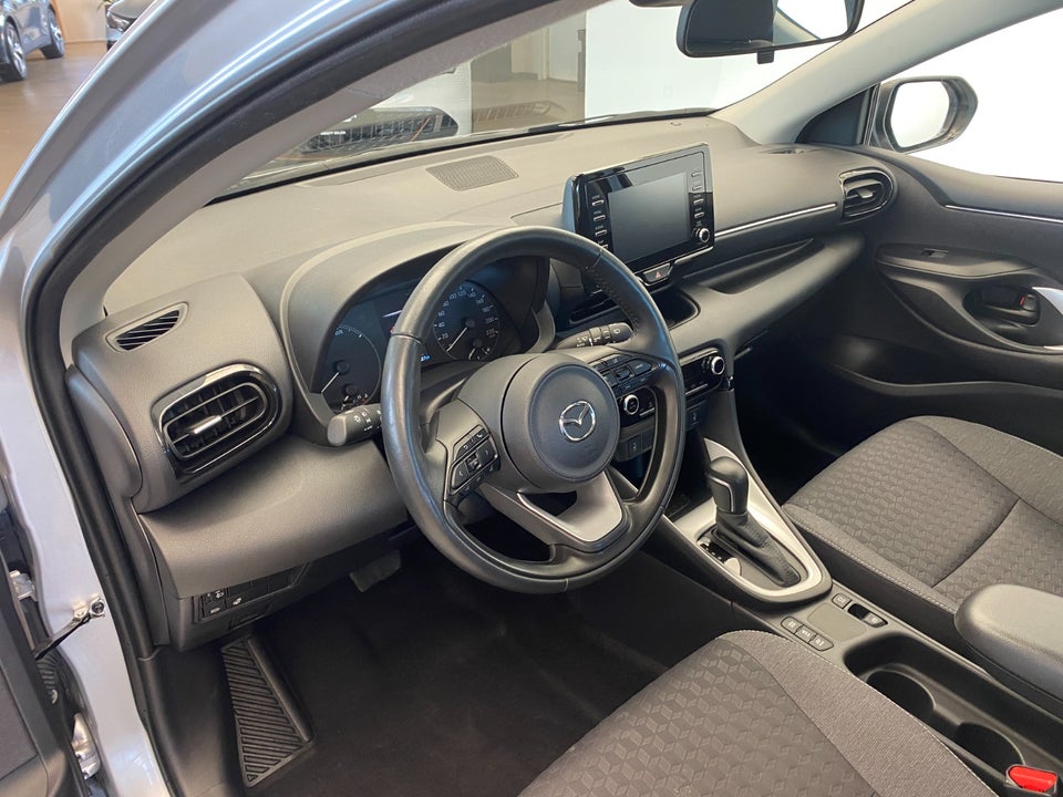 Mazda 2 1,5 Hybrid Pure CVT 5d