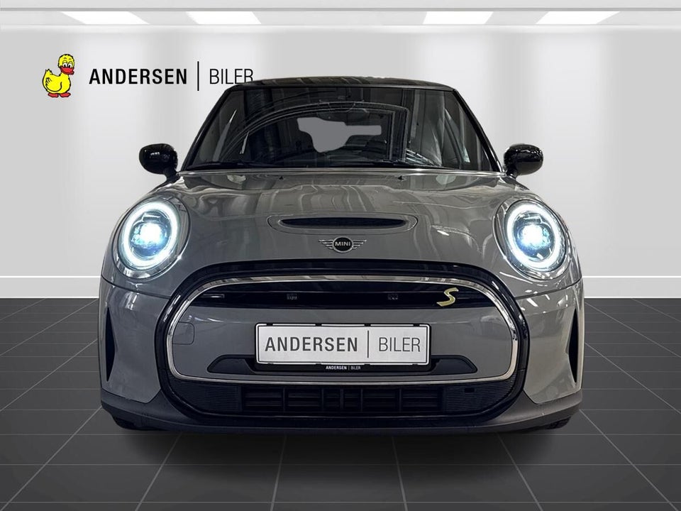 MINI Cooper SE Essential 3d