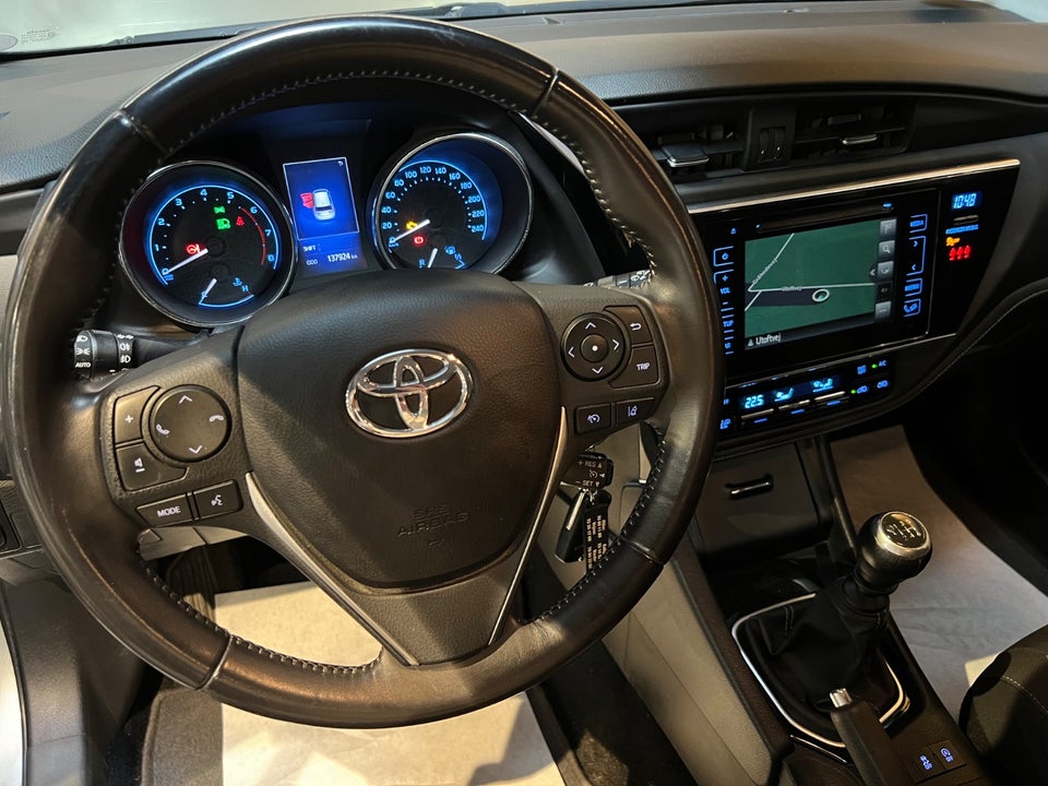 Toyota Auris 1,2 T T2 Style 5d