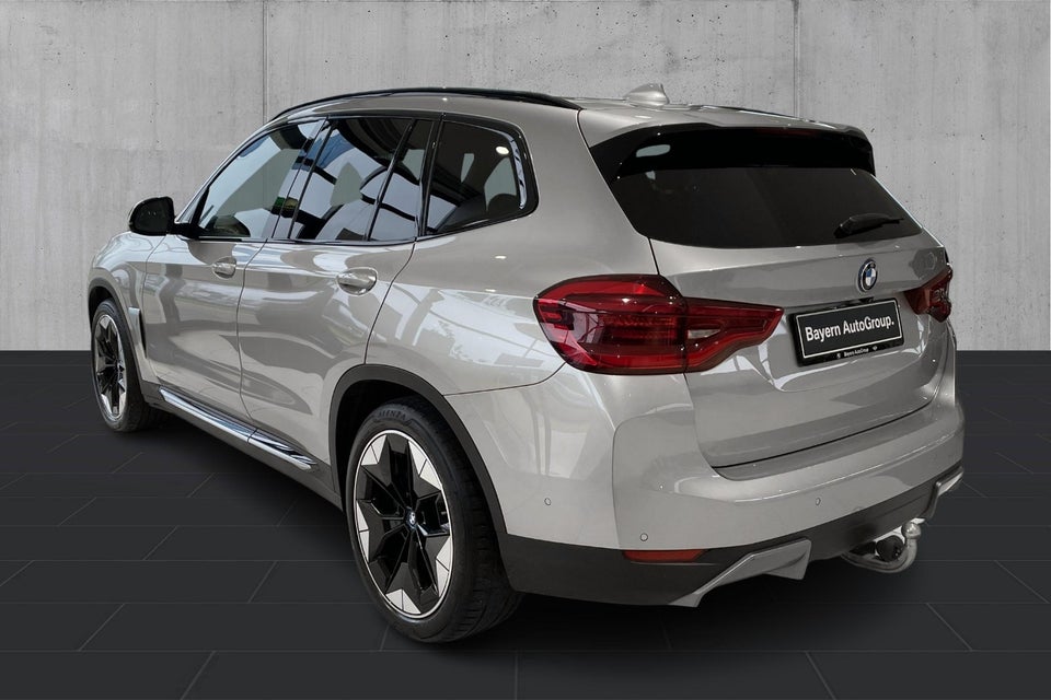 BMW iX3 Charged Impressive 5d