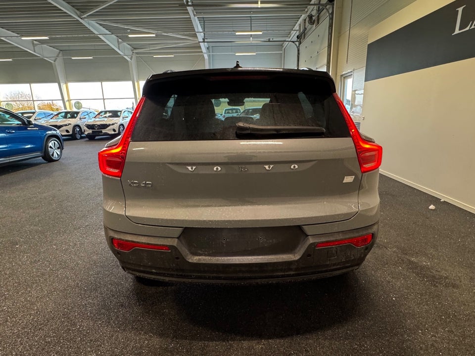 Volvo XC40 ReCharge Extended Range Plus 5d
