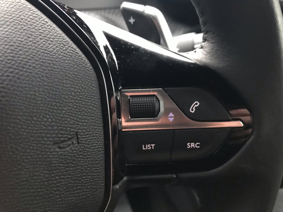 Peugeot 2008 1,2 PureTech 130 Allure EAT8 5d