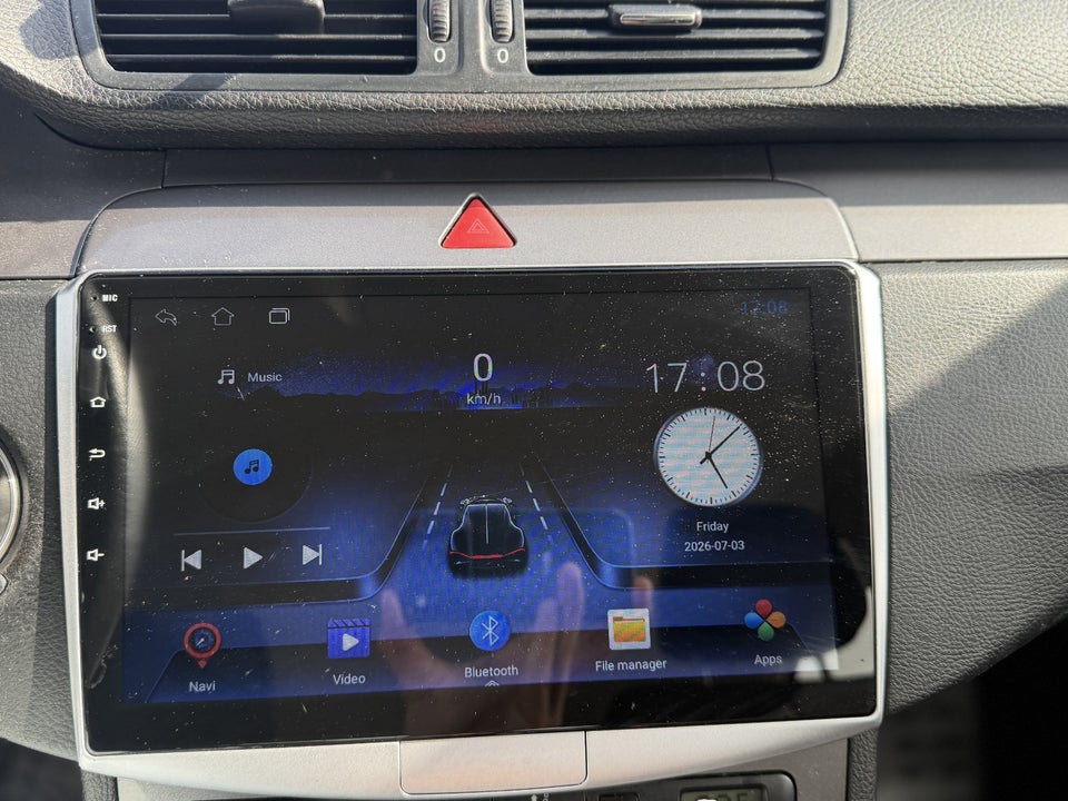 VW Passat 2,0 FSi Comfortline 4d