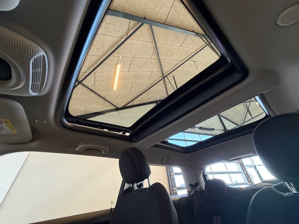 MINI Cooper SE Essential 3d