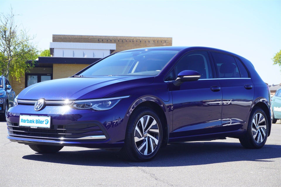 VW Golf VIII 1,4 eHybrid DSG 5d