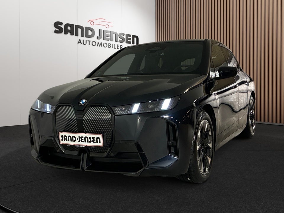 BMW iX xDrive45 M-Sport 5d