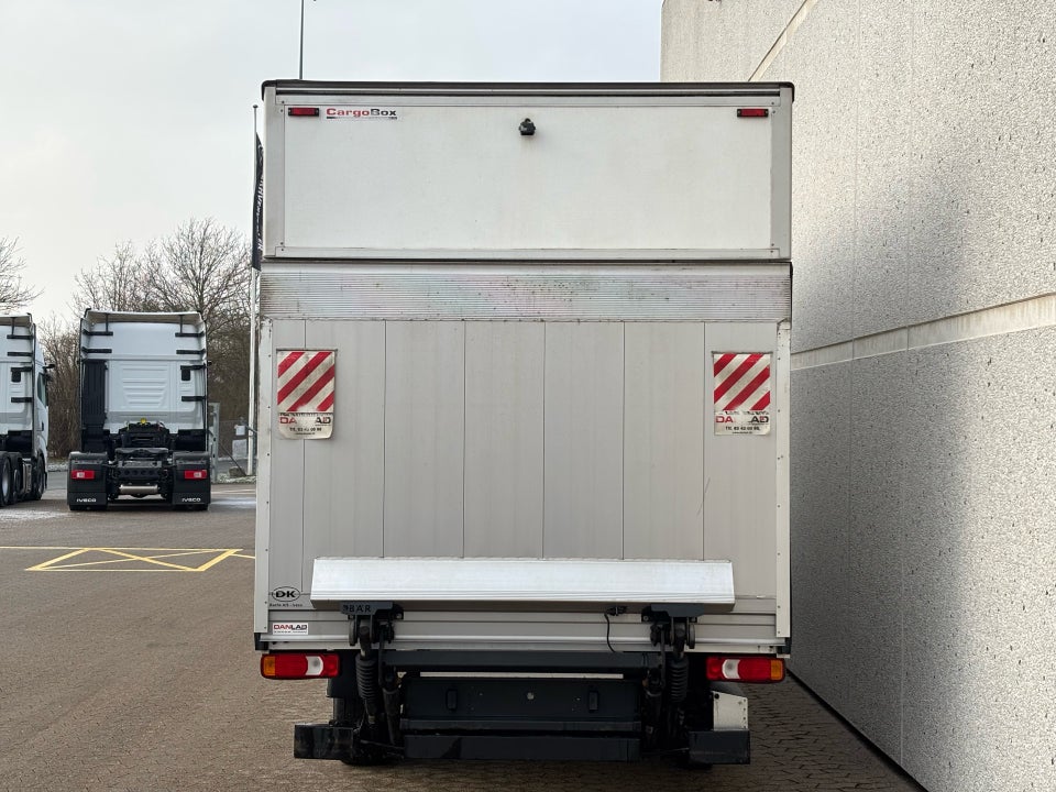 Iveco Daily 3,0 35S18 4100mm Box m/lift AG8