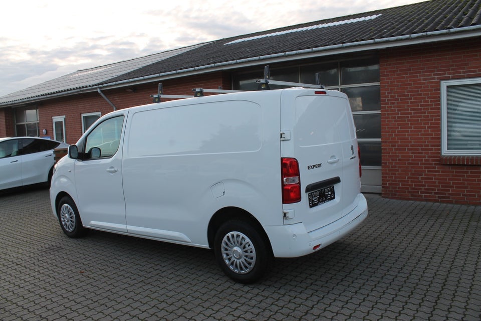 Peugeot Expert 2,0 BlueHDi 122 L2 Plus EAT8 Van