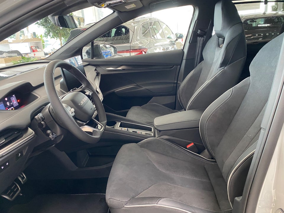 Skoda Enyaq 85x iV Sportline Maxx 5d