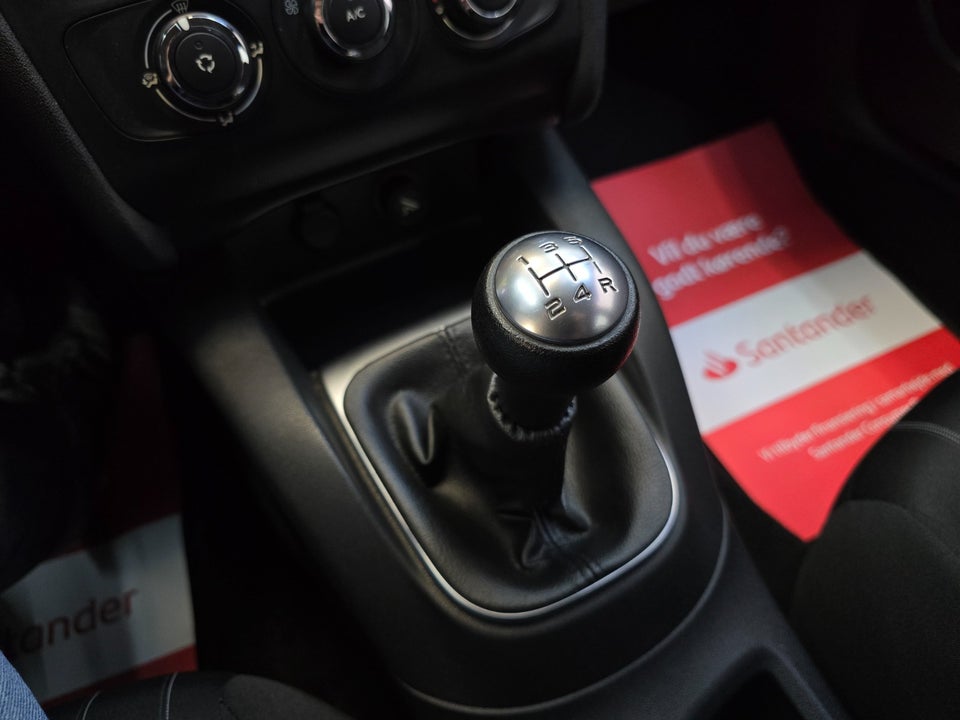 Citroën C4 1,4 VTi Attraction 5d