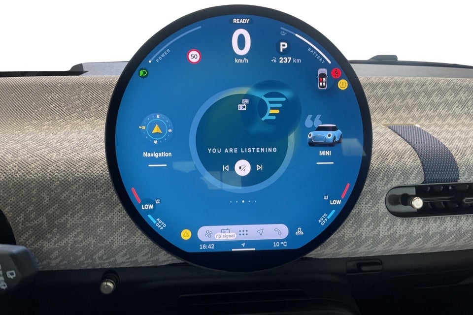 MINI Cooper SE Favoured Trim XL 3d